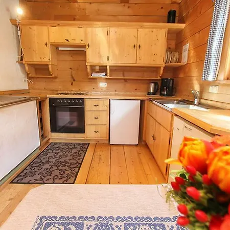 Selbstversorgerhuette Noesslau Alm Дом отдыха *